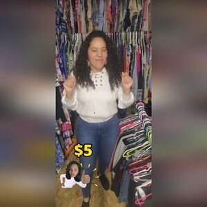 I AM  LIVE *  LIKE THIS LISTING FOR SHOW NOTIFICATIONS